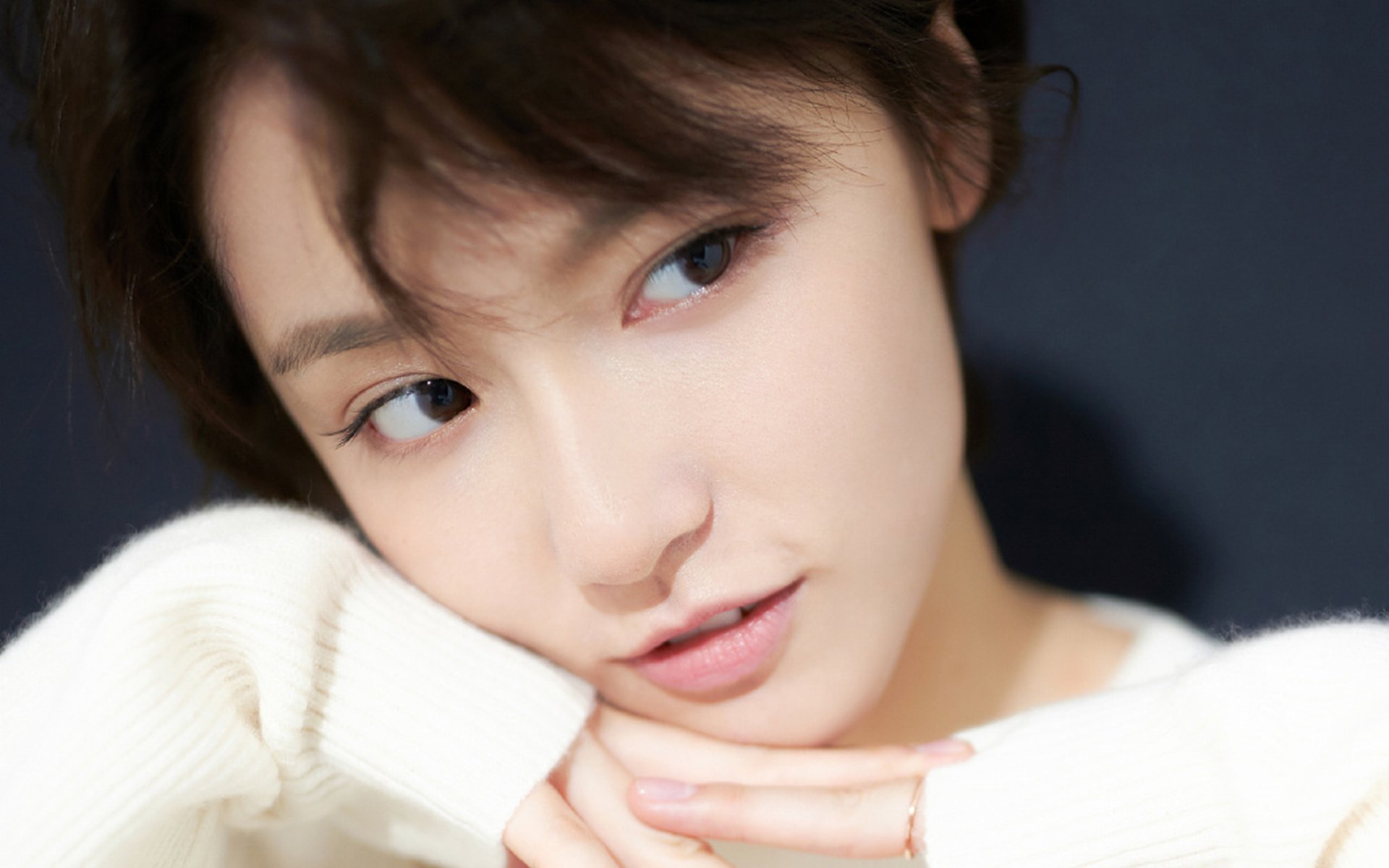 九游娱乐(jiuyou)官网-“强强对决”——车队之间的精彩拉锯战，《强强对决》